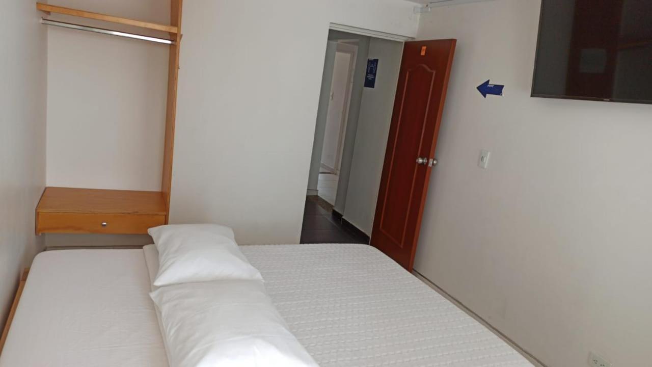 Hotel Mi Gloria Тунха Екстериор снимка