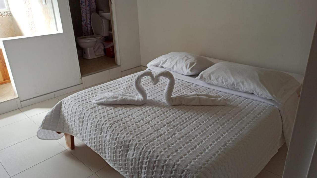 Hotel Mi Gloria Тунха Екстериор снимка
