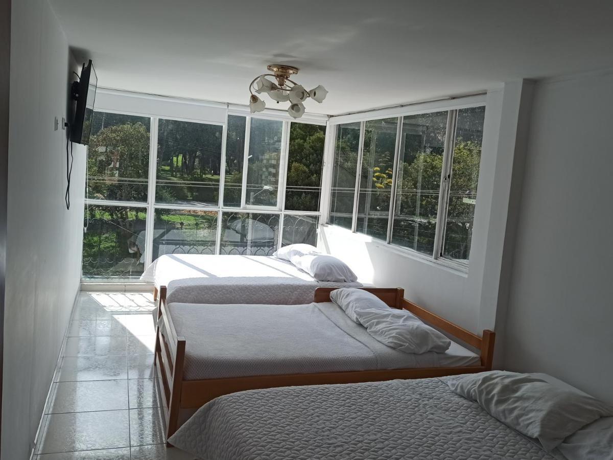 Hotel Mi Gloria Тунха Екстериор снимка